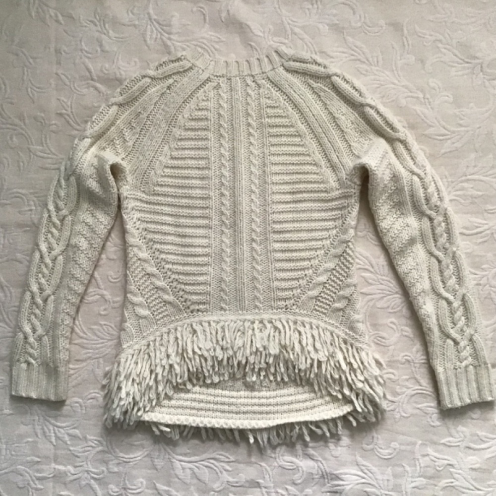 Women’s Banana Republic Cream Cable Knit Sweater - Picture 6 of 8